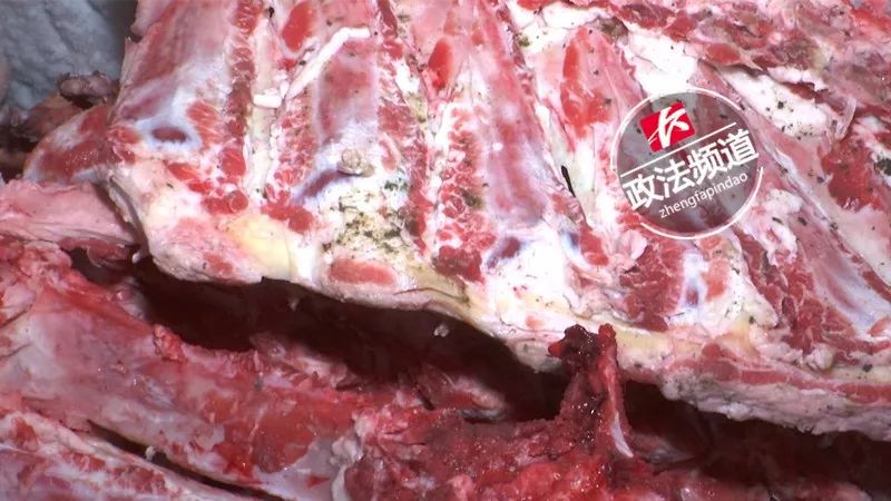 长沙雨花区黎托街道内一家牛肉制品加工黑作坊被查