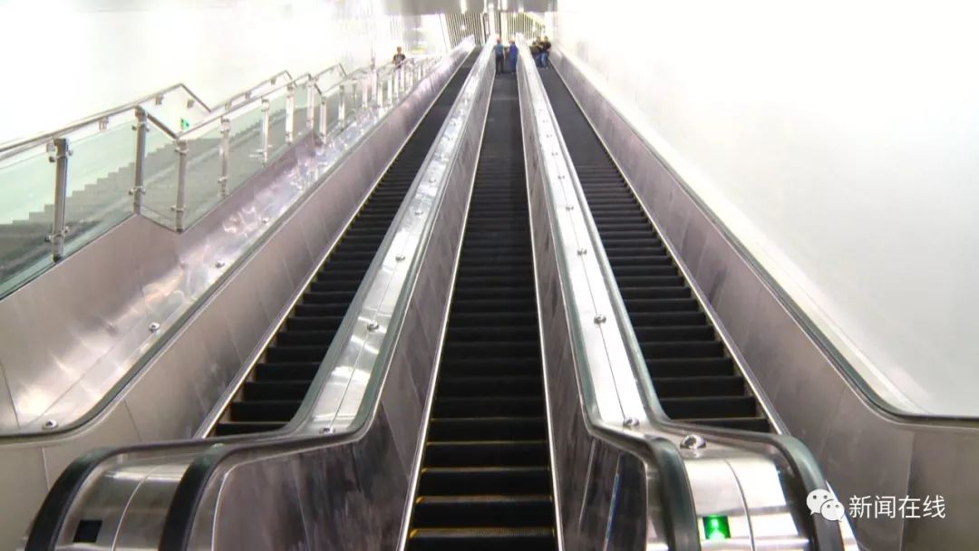 南宁地铁最深站装修曝光 自动扶梯长约55米!